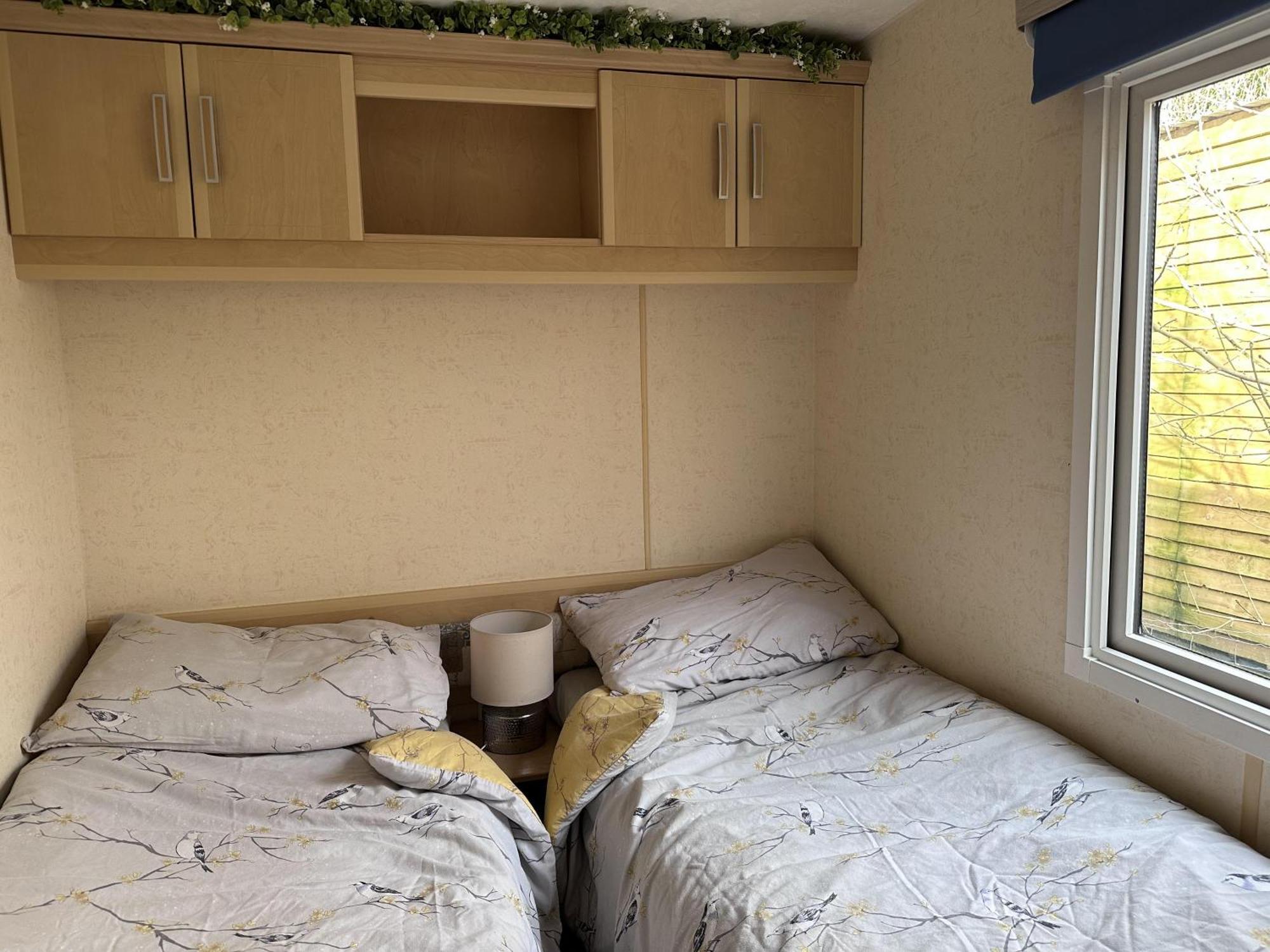 Captivating 2-Bed Static Caravan In Holyhead Llanfachraeth Buitenkant foto